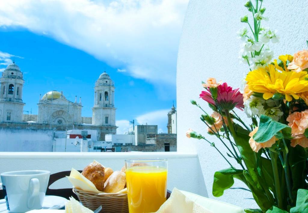 Hotel Patagonia Sur Cadiz Exterior photo