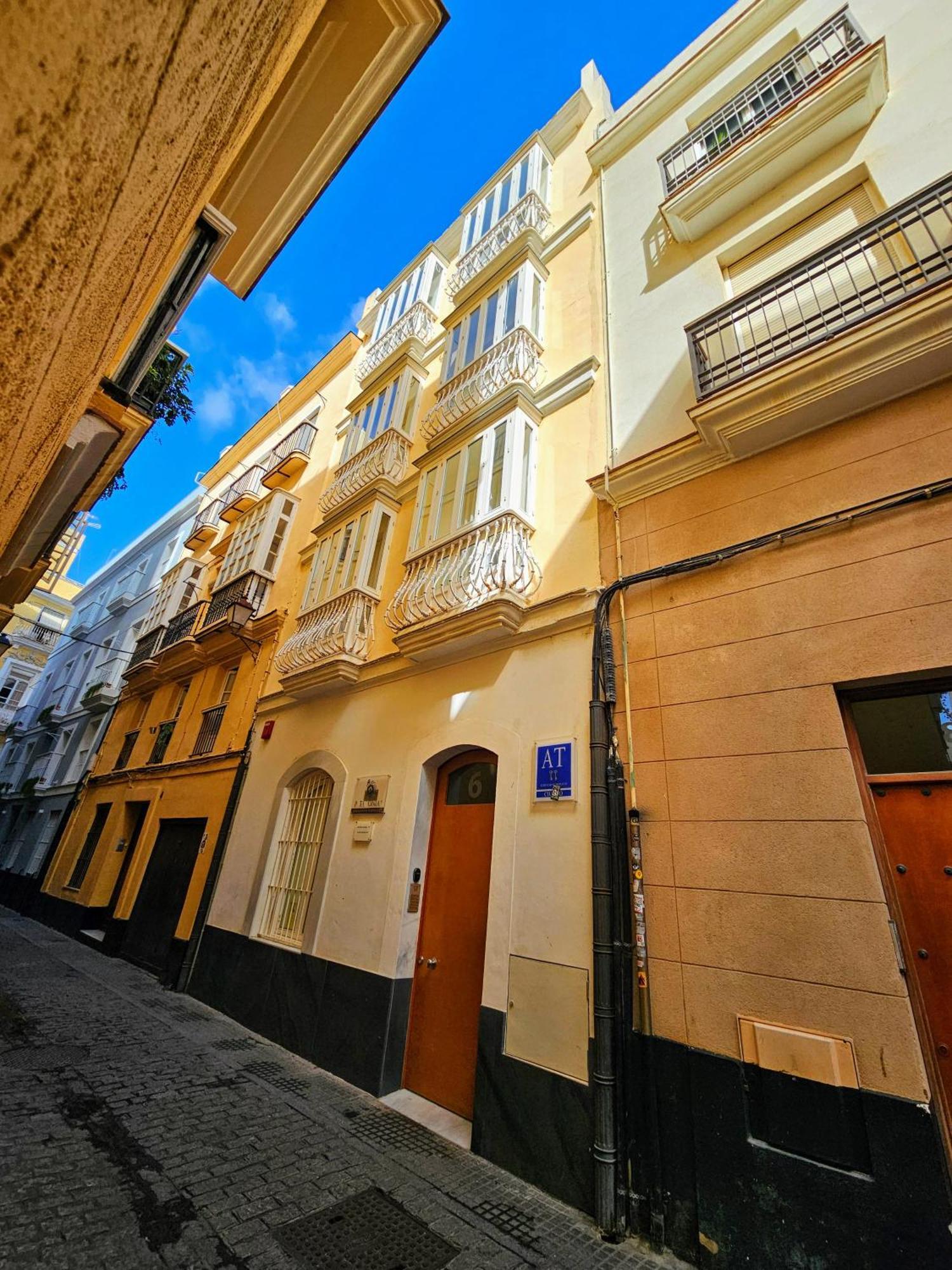 Hotel Patagonia Sur Cadiz Exterior photo